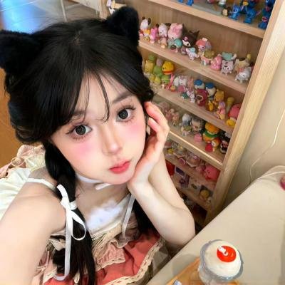 魔镜魔镜变变变 在线观看